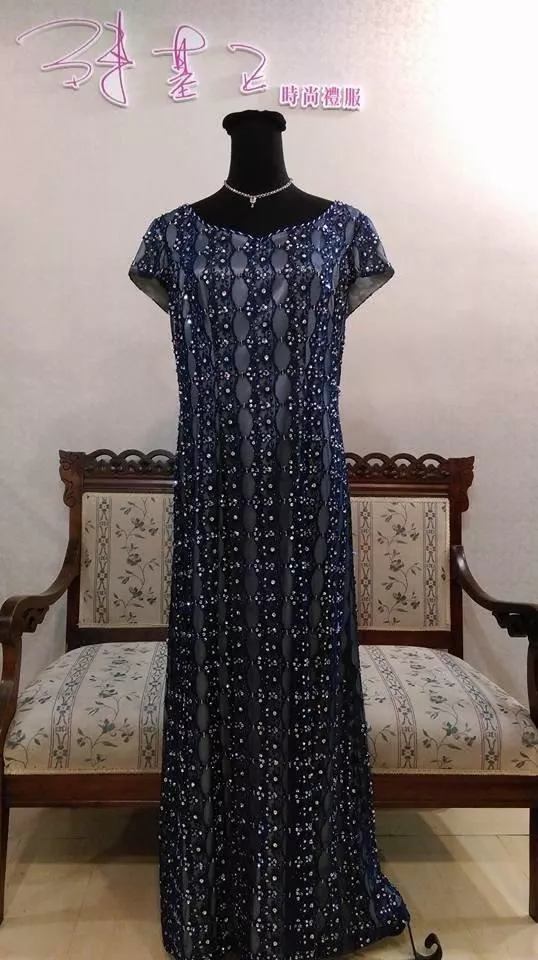 42_201905250115229836326519792-大尺碼禮服