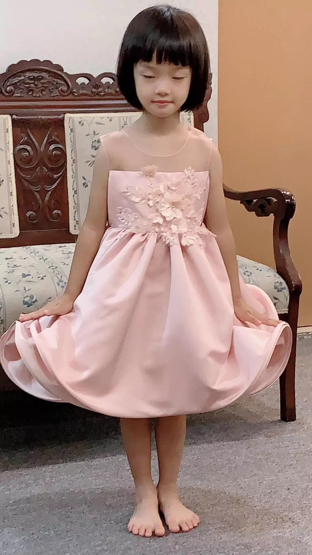 42_201909222313022337307587080-花童禮服