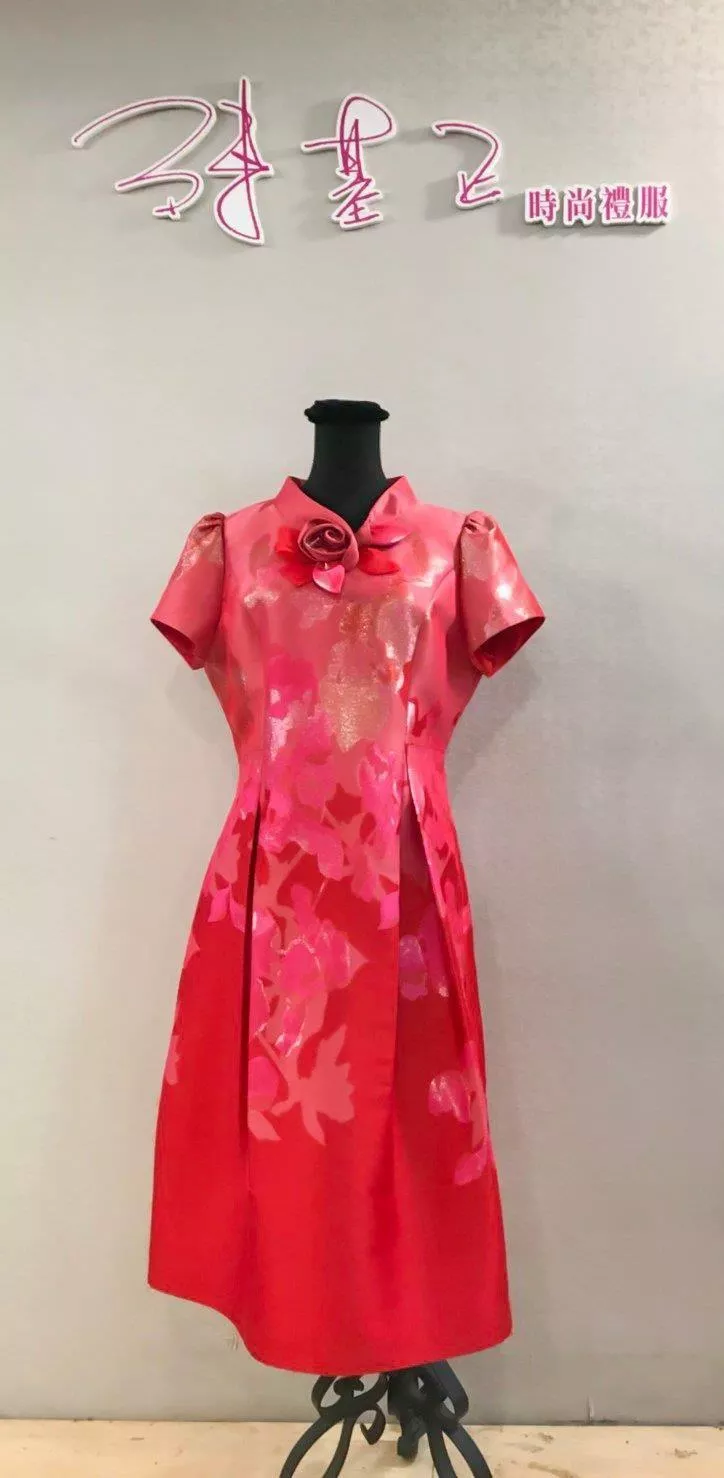 42_201905262034031804180376250-短版禮服